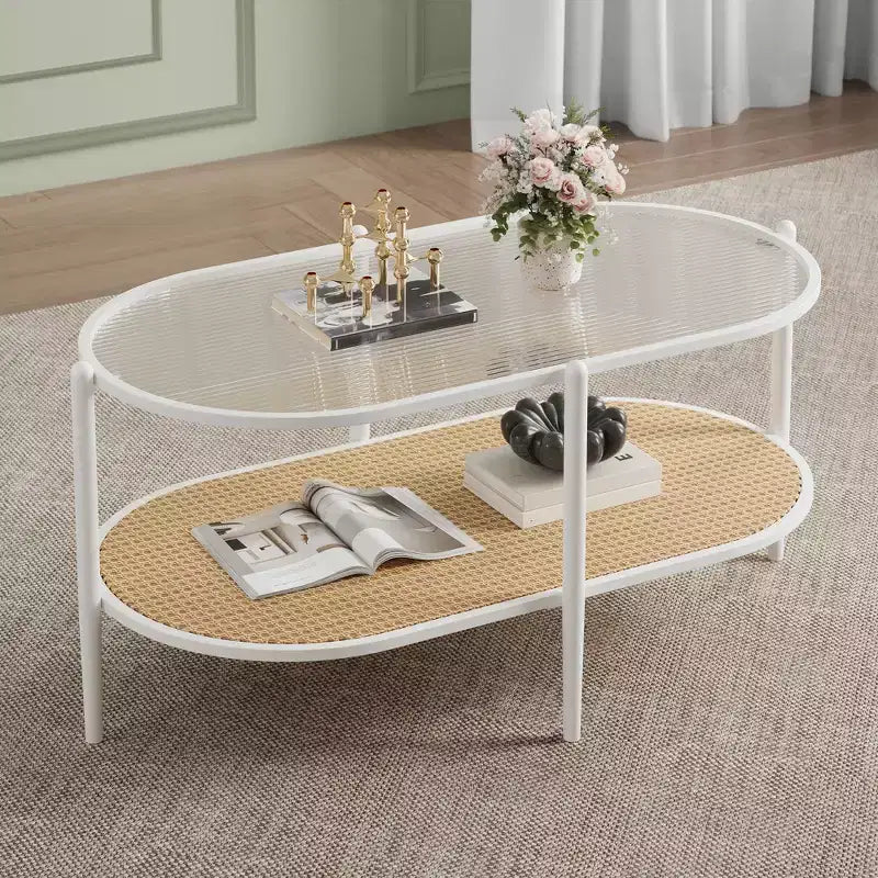 Table basse ovale avec plateau en verre ondulé, étagère de rangement en rotin, structure métallique à 2 niveaux, pour salon
